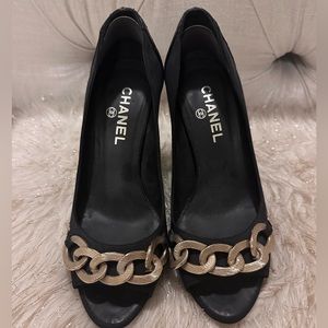 COPY - Chanel quilted chain link peep toe pump 35